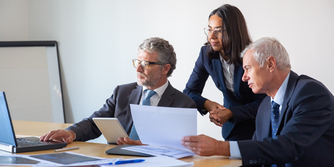 دیه-زن-و-مرد-در-تصادفات